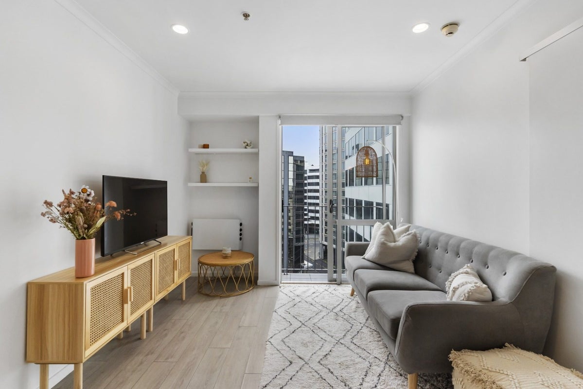 11 Liverpool ST, Auckland Central, Auckland - Carousel 2