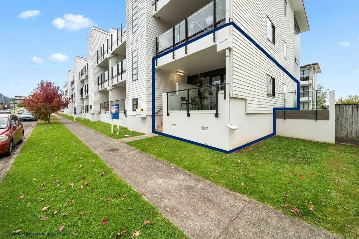 20/11 Carlos Drive, Flat Bush, Auckland - Carousel 1