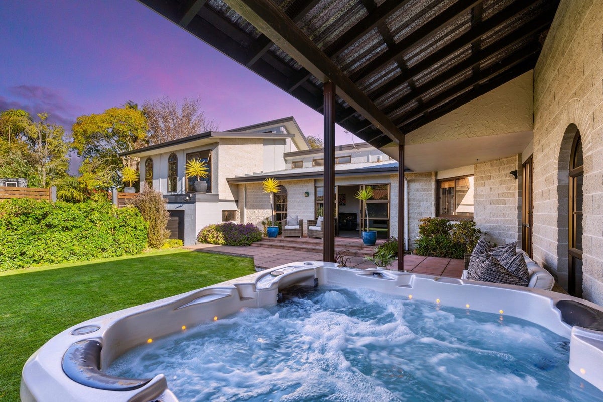 45 Trent Street, Taradale, Napier, Hawke's Bay - Carousel 2