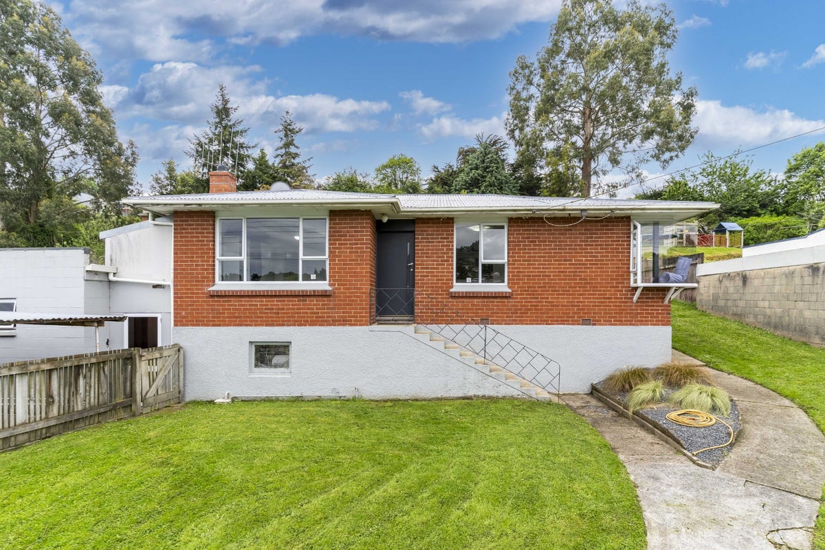 40 Neill Street, Abbotsford, Dunedin - Carousel 1