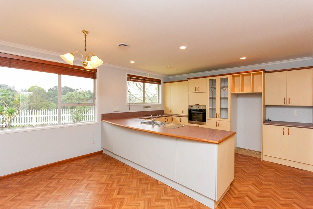 114 Huatoki Street, Frankleigh Park, New Plymouth - Carousel 2
