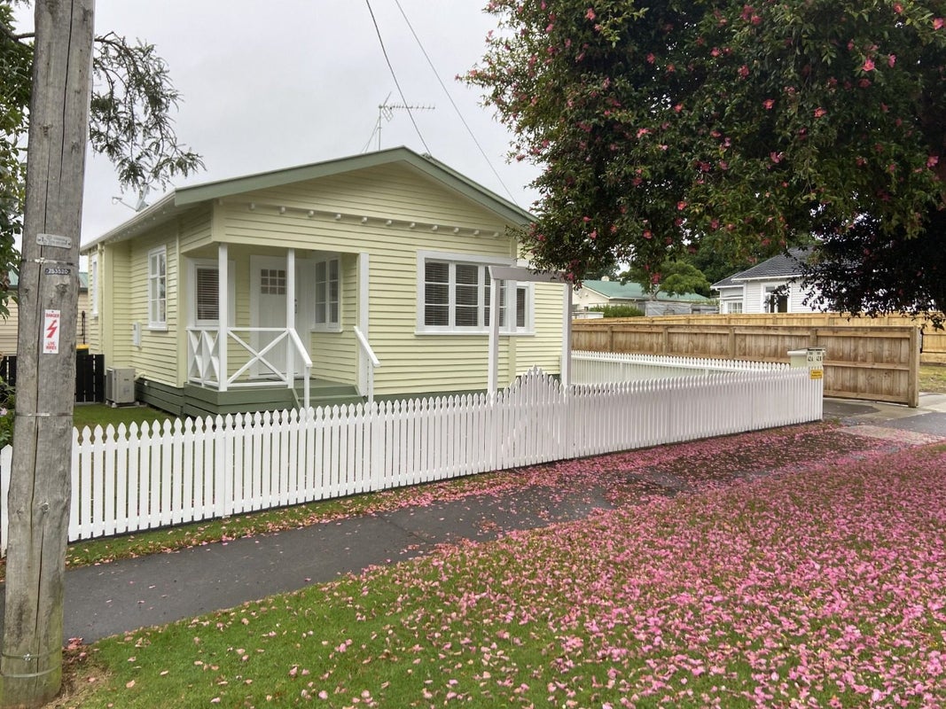 43 Ballance Street, Lower Vogeltown, New Plymouth - Carousel 2