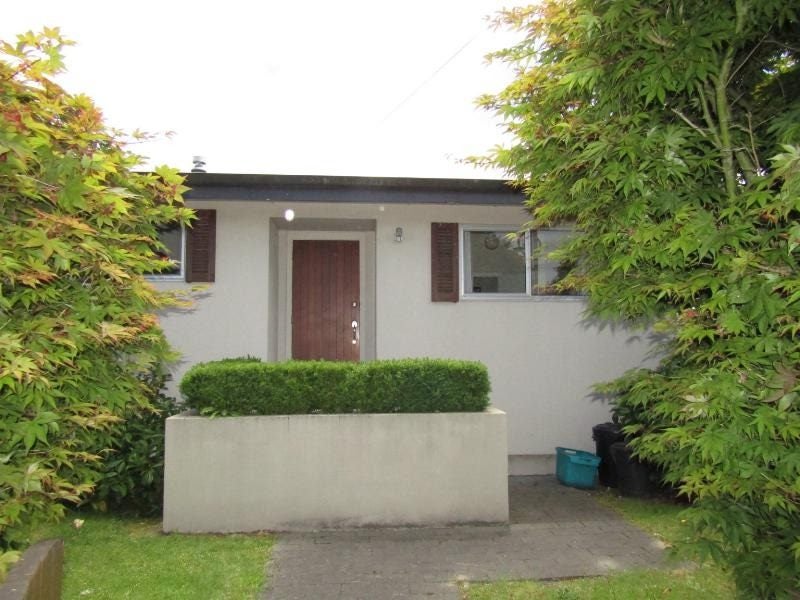 2/172 Spa Road, Taupo, Taupo - Carousel 1
