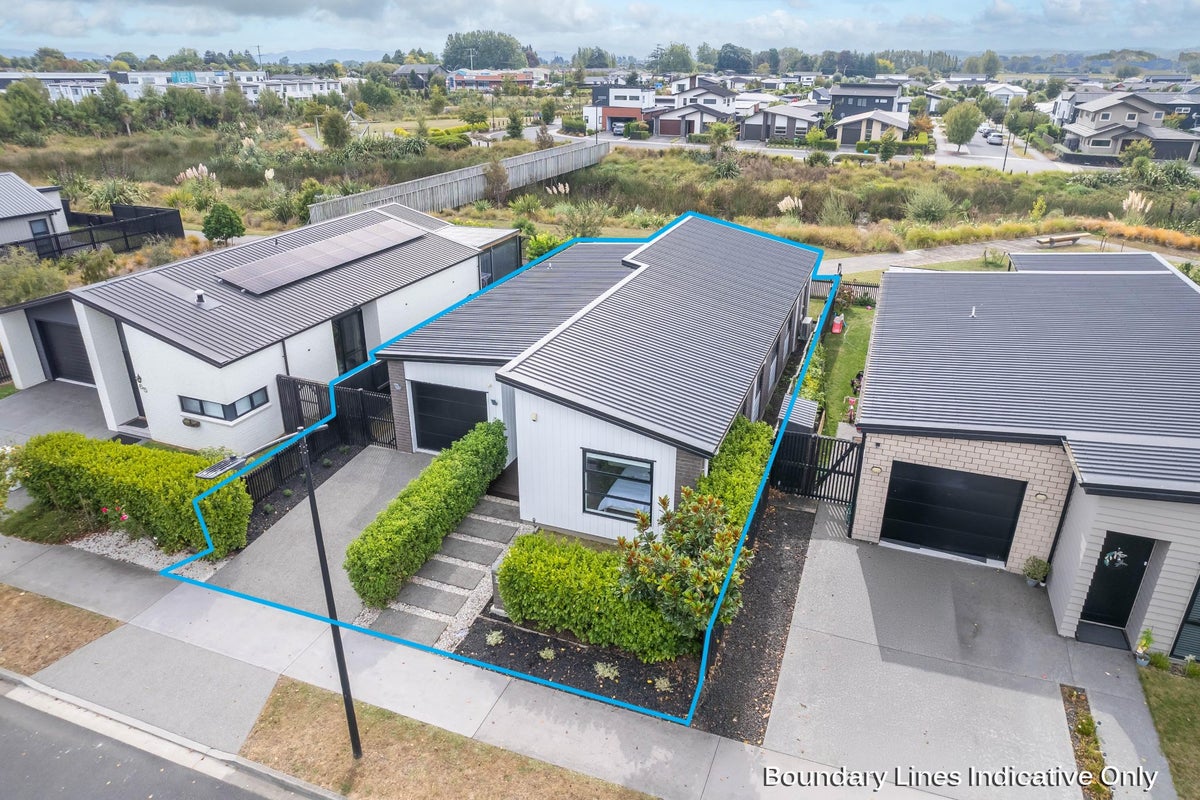 67 Probert Crescent, Chartwell, Hamilton - Carousel 1