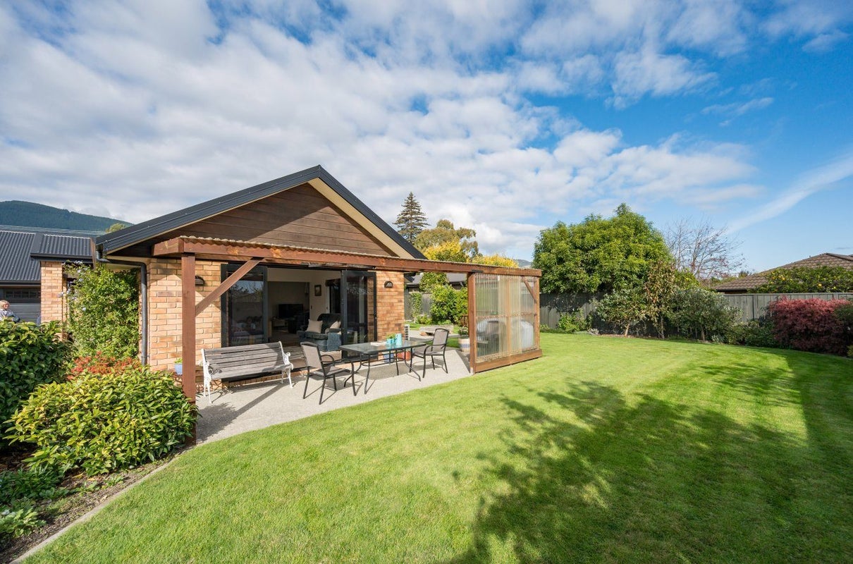 7 Kingsford Drive, Stoke, Nelson - Carousel 2