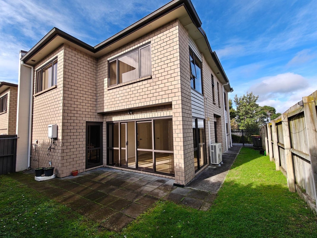 14A Elliot Street, Howick, Auckland - Carousel 1