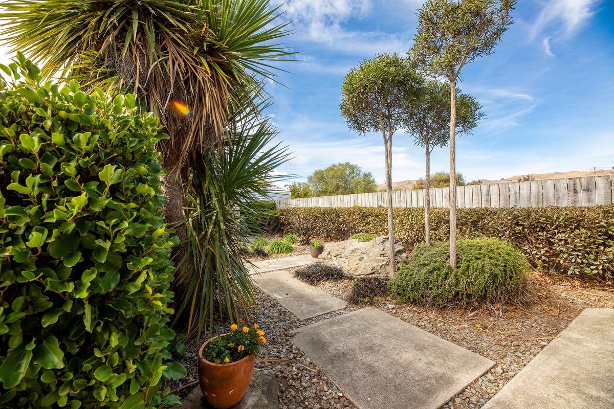 2 Caproni Road, Omaka - Carousel 33