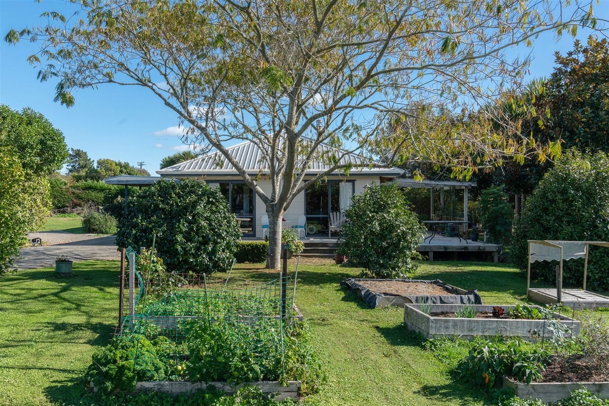 291 Koputaroa Road, Koputaroa, Levin - Carousel 1