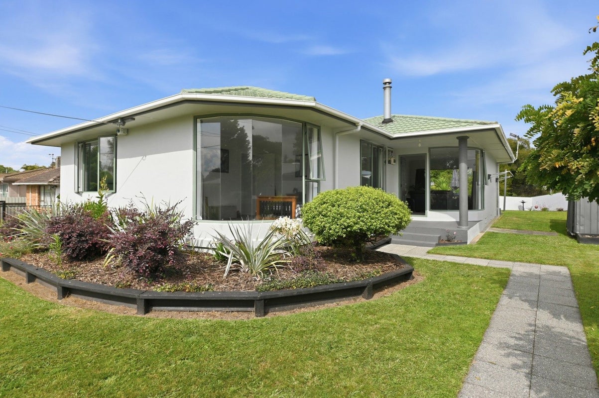 7 Pukeko Street, Hillcrest, Rotorua - Carousel 1