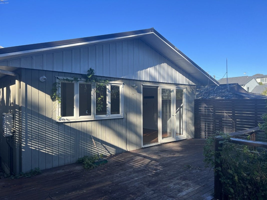 1/15 Beulah Avenue, Rothesay Bay, Auckland - Carousel 1