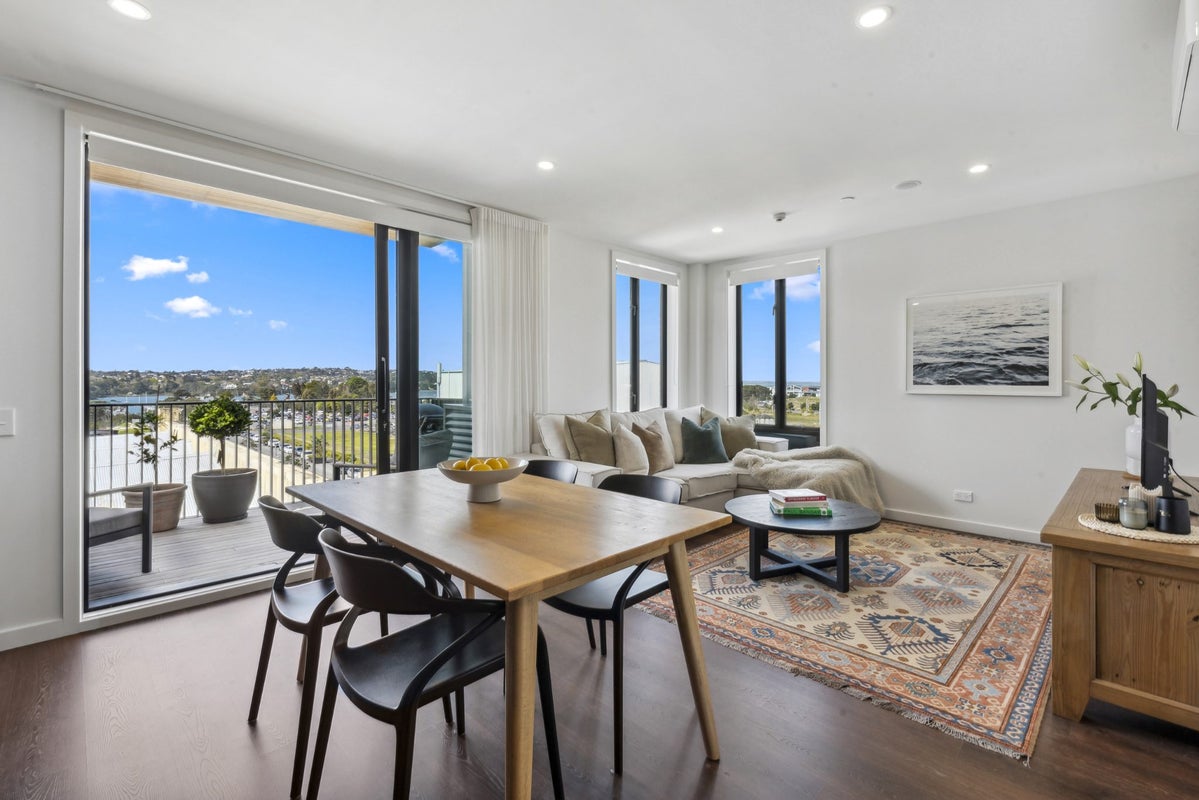 505/2 Launch Road, Hobsonville, Auckland - Carousel 1