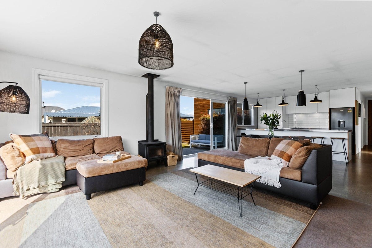 14 Quail Street, Albert Town, Wanaka - Carousel 2