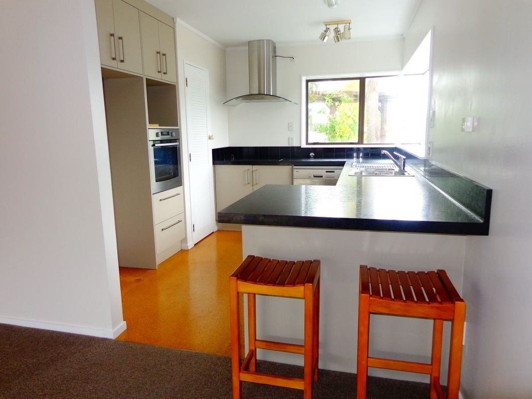 205 Fitzherbert Avenue, West End, Palmerston North - Carousel 2