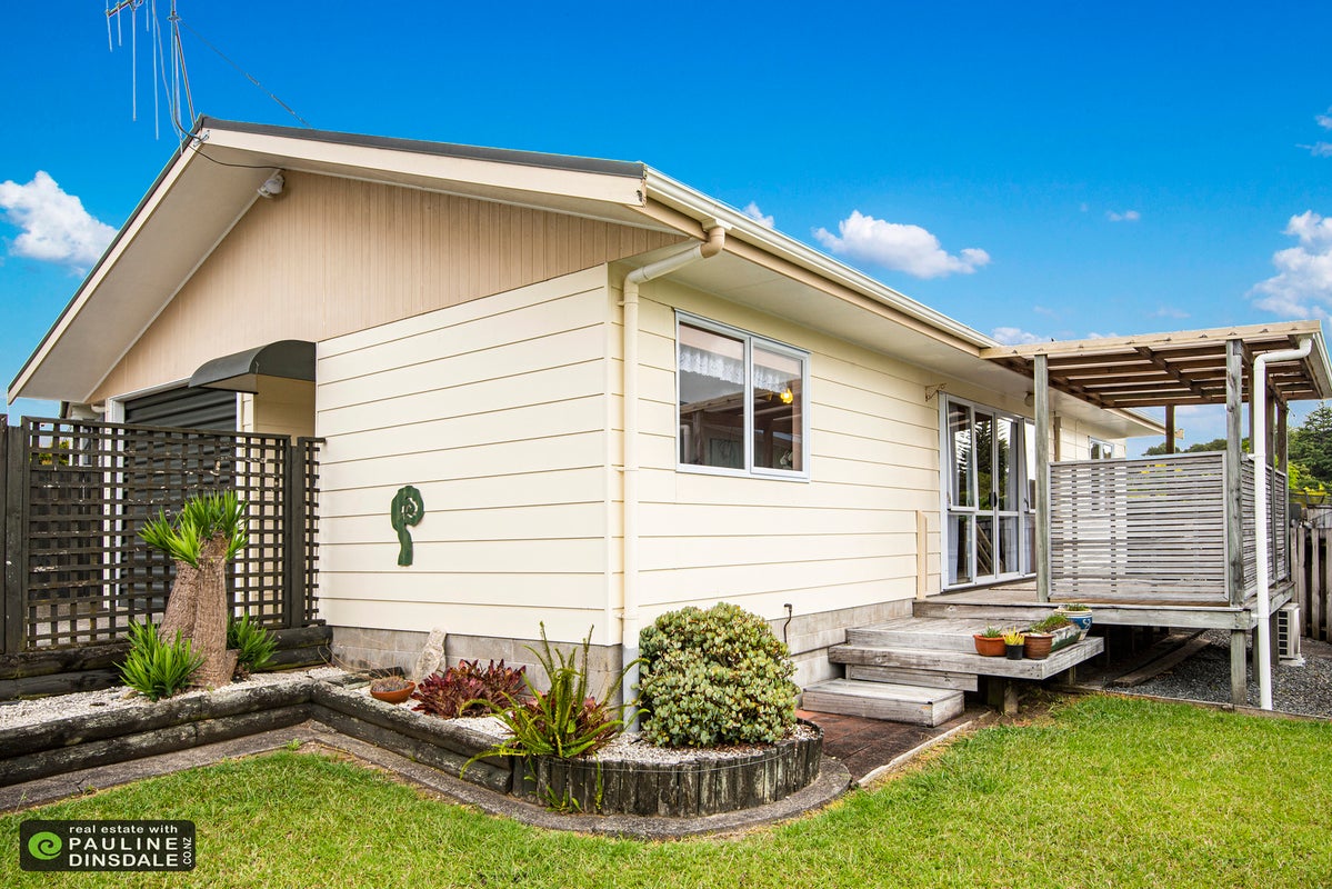 2A Hawea Place, Tikipunga, Whangarei - Carousel 1