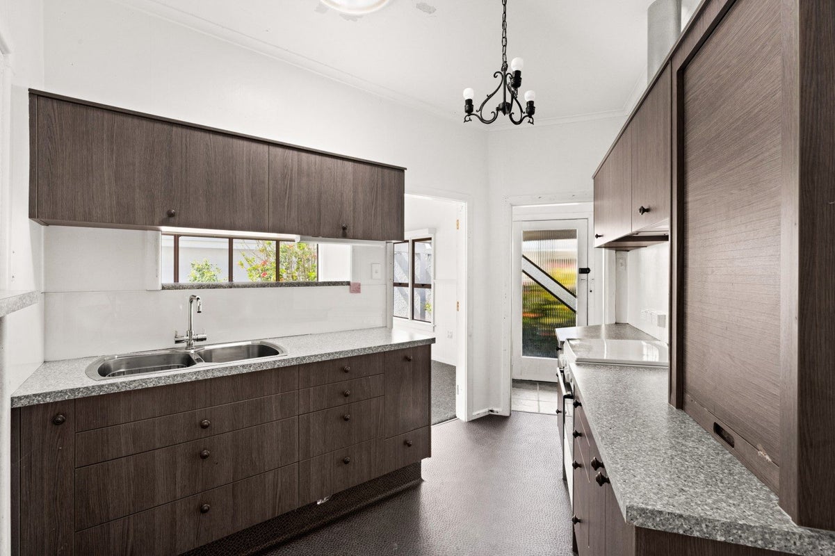 6/21 Douglas McLean Avenue, Marewa, Napier - Carousel 2