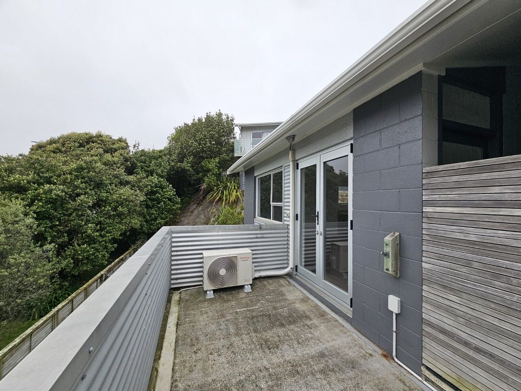 2/126 Redwood Avenue, Tawa, Wellington - Carousel 2
