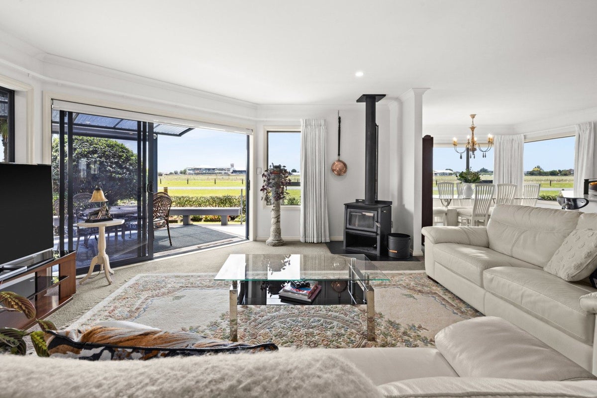 309D Gascoigne Street, Raureka, Hastings - Carousel 2