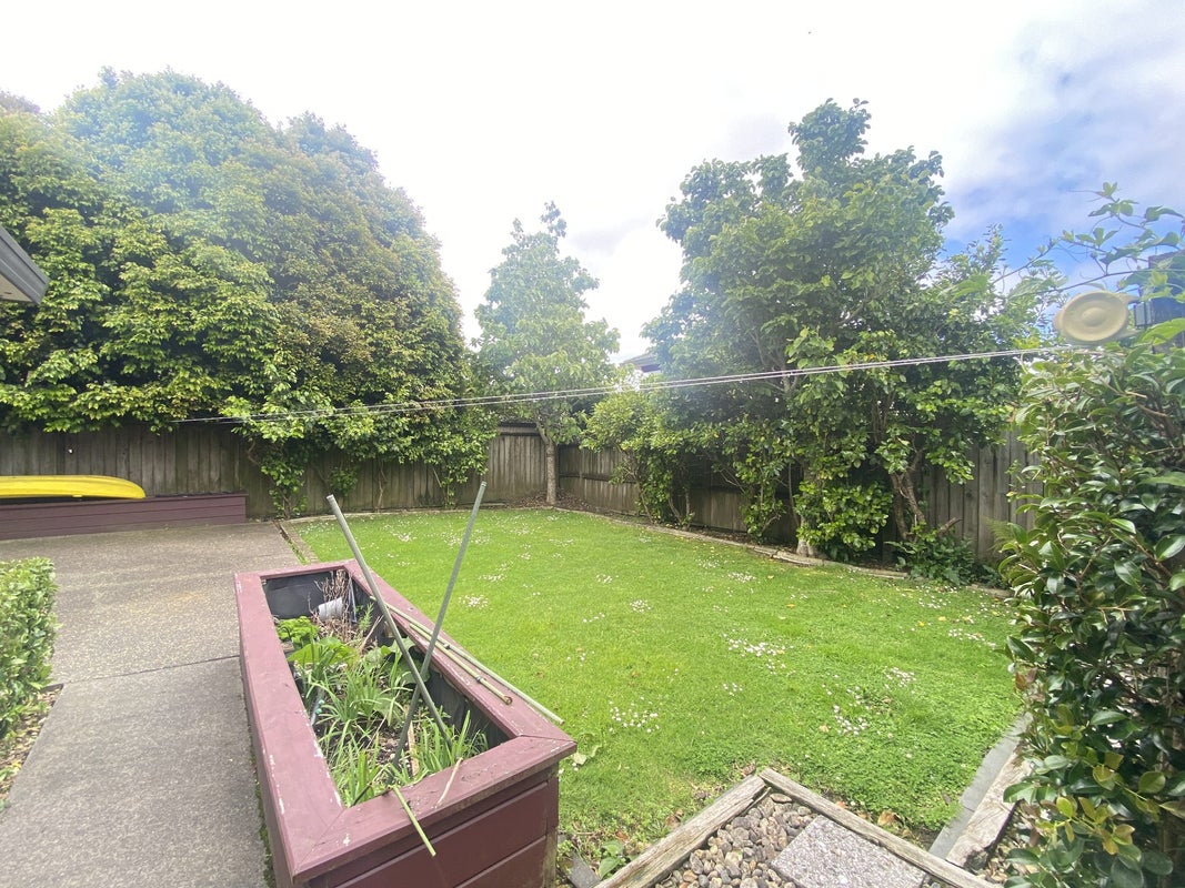 2/7 Tahuri road, Epsom, Auckland - Carousel 11