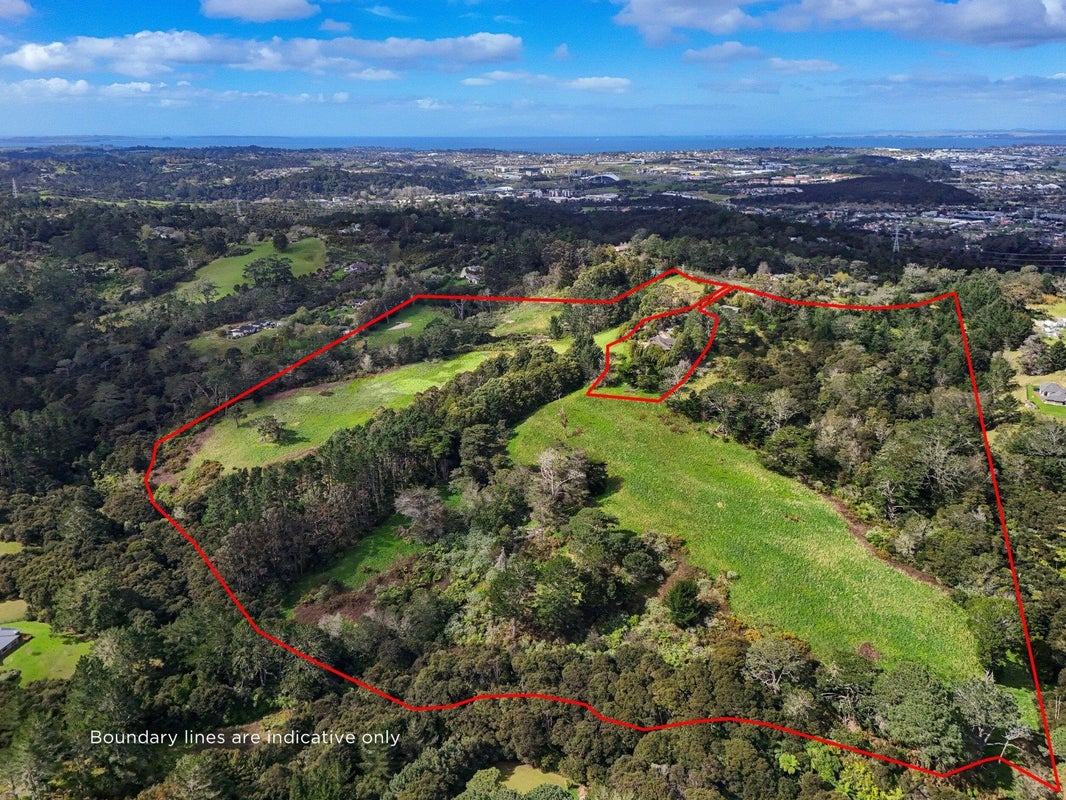 62 Paremoremo Road, Lucas Heights, Auckland - Carousel 1