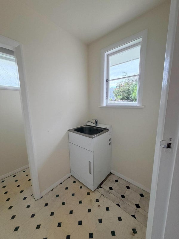 126B Epuni Street, Epuni, Lower Hutt - Carousel 15