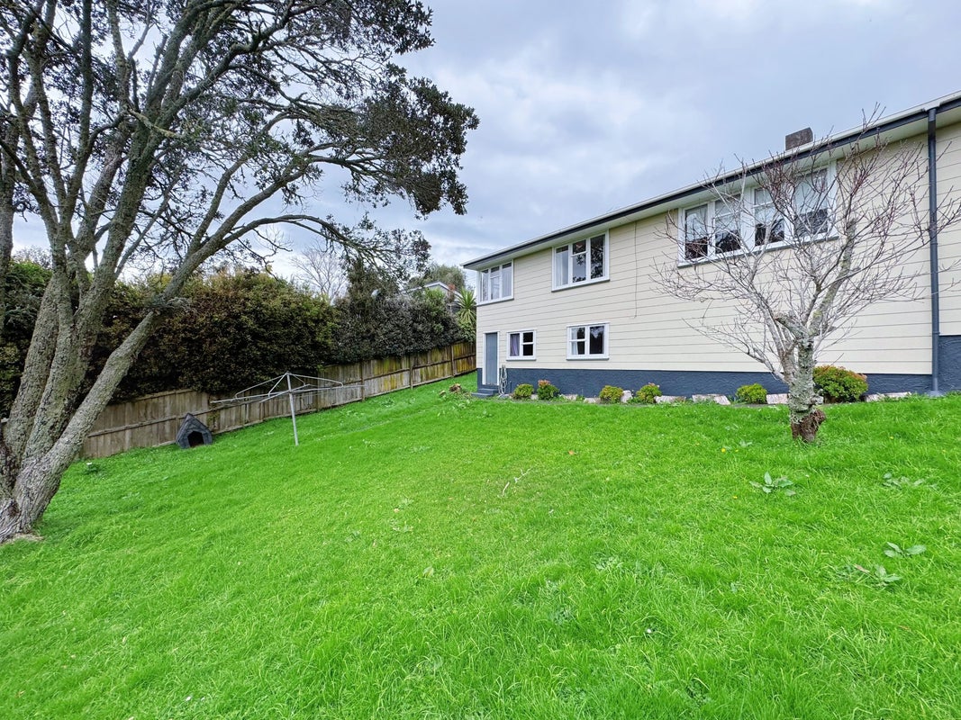 165 Rangatira Road, Beach Haven, Auckland - Carousel 1