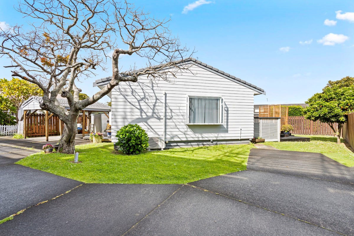 3/3 Orchard Street, Avondale, Auckland - Carousel 1