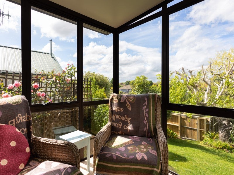 5 Kings Court, Roslyn, Palmerston North - Carousel 11