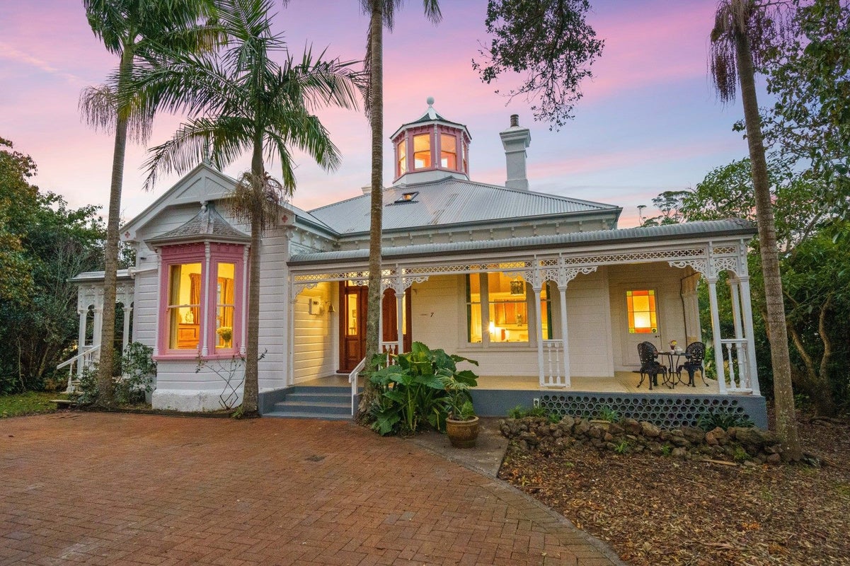 7 Tuatara Drive, Te Kamo, Whangarei - Carousel 2