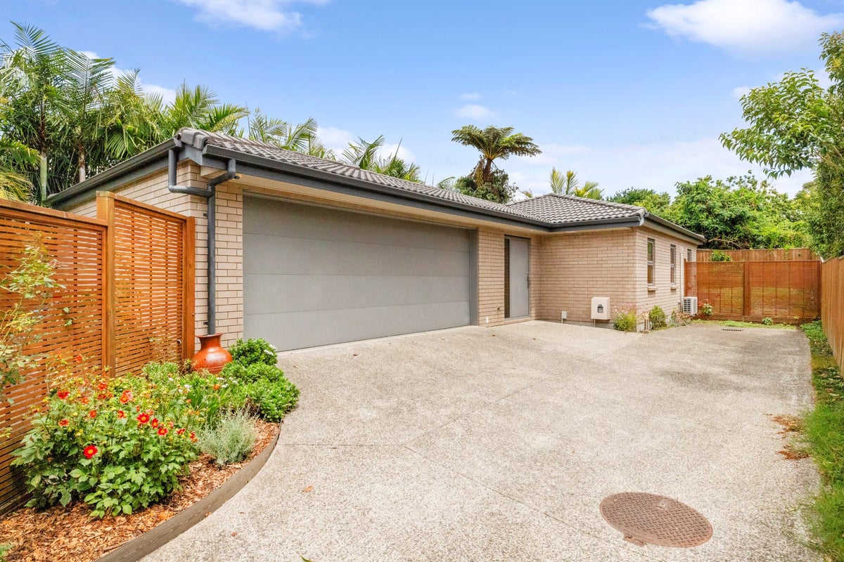 356C ONEHUNGA MALL, Onehunga, Auckland - Carousel 1