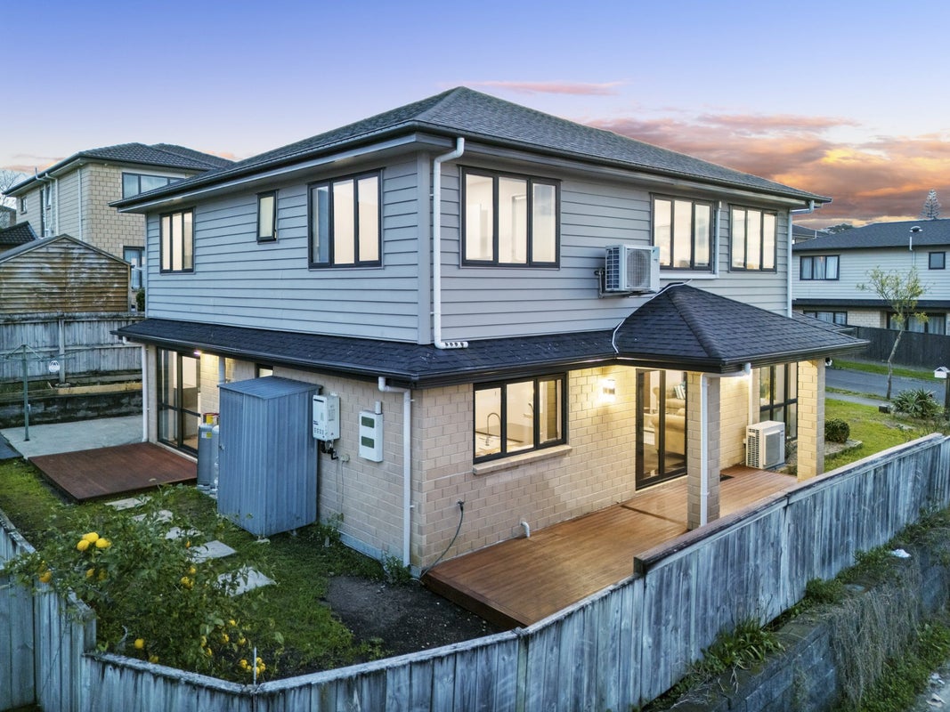 22 Millcroft Lane, Ranui, Auckland - Carousel 26