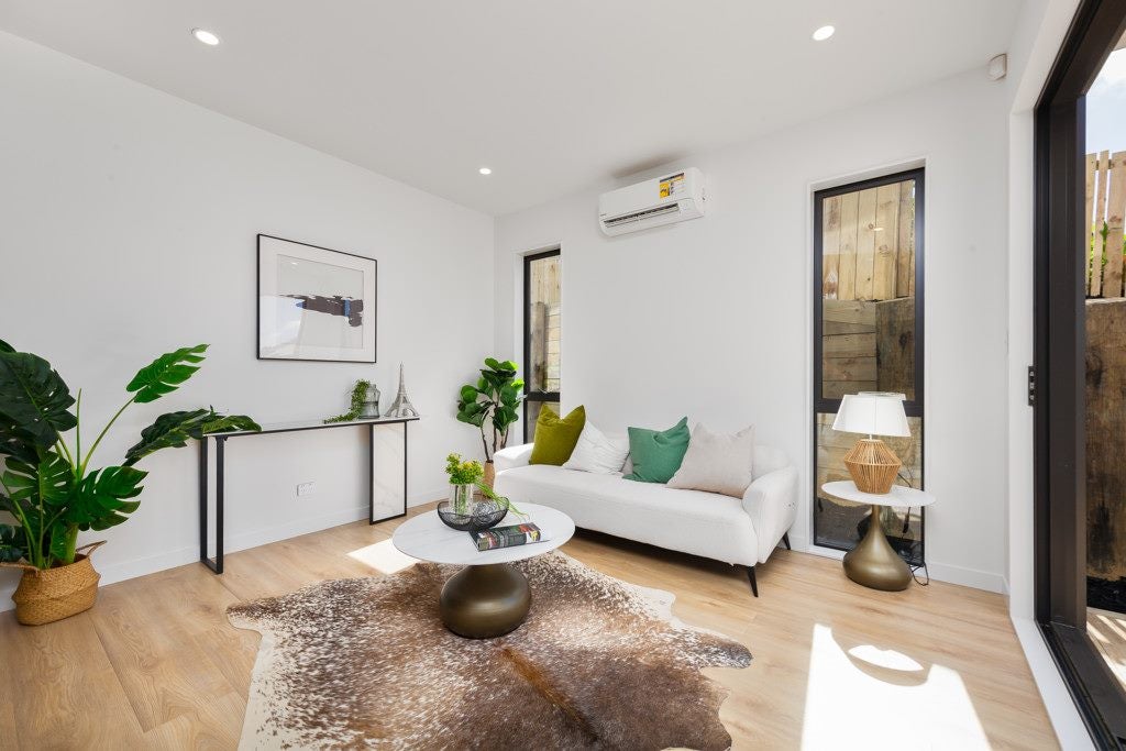 72B Sunnynook Road, Sunnynook, Auckland - Carousel 2