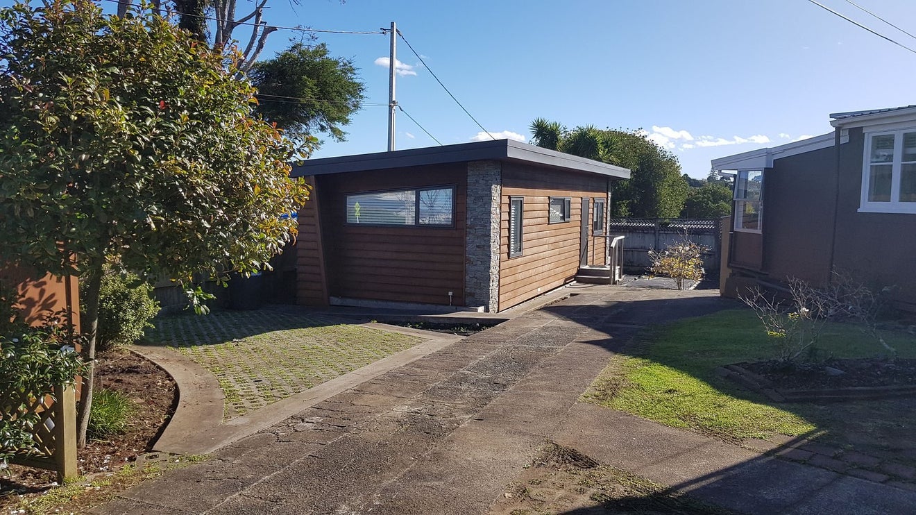 38A Sunnynook Road, Sunnynook, Auckland - Carousel 2