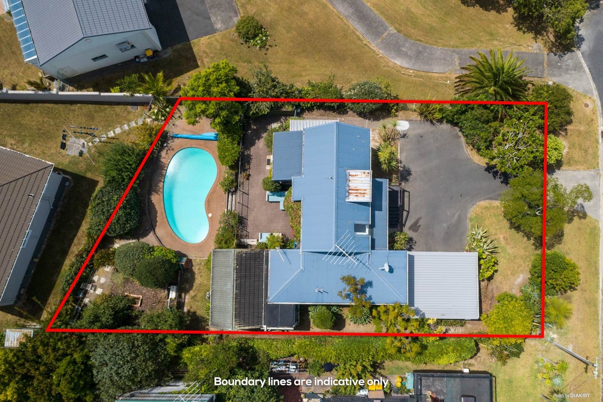 42 Hyde Road, Rothesay Bay, Auckland - Carousel 2
