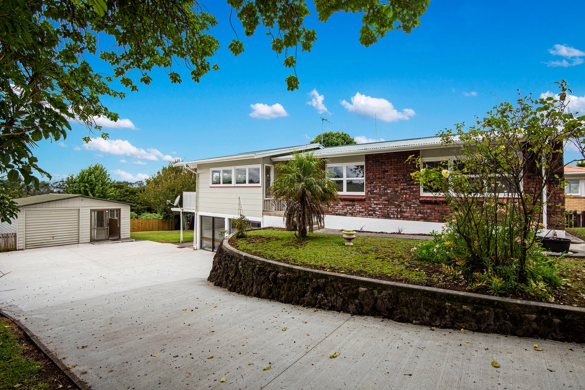 57 Fisher Terrace, Kamo, Whangarei - Carousel 1
