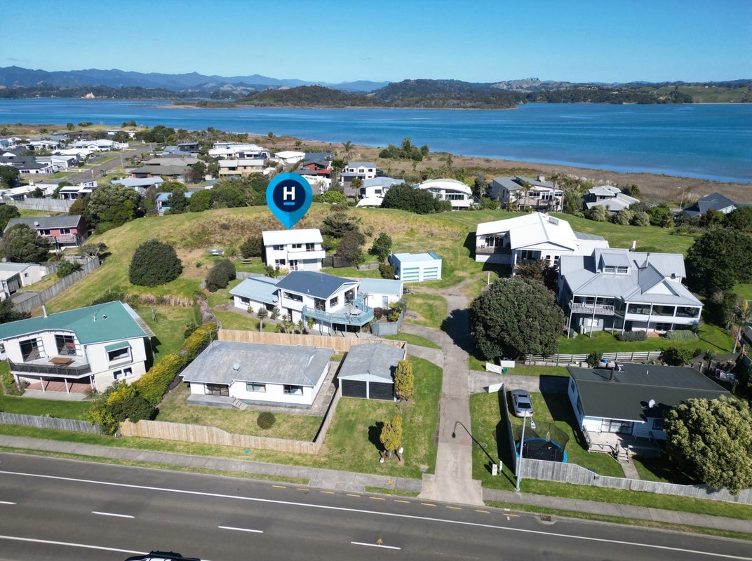 438 Harbour Road, Ohope, Ohope - Carousel 1
