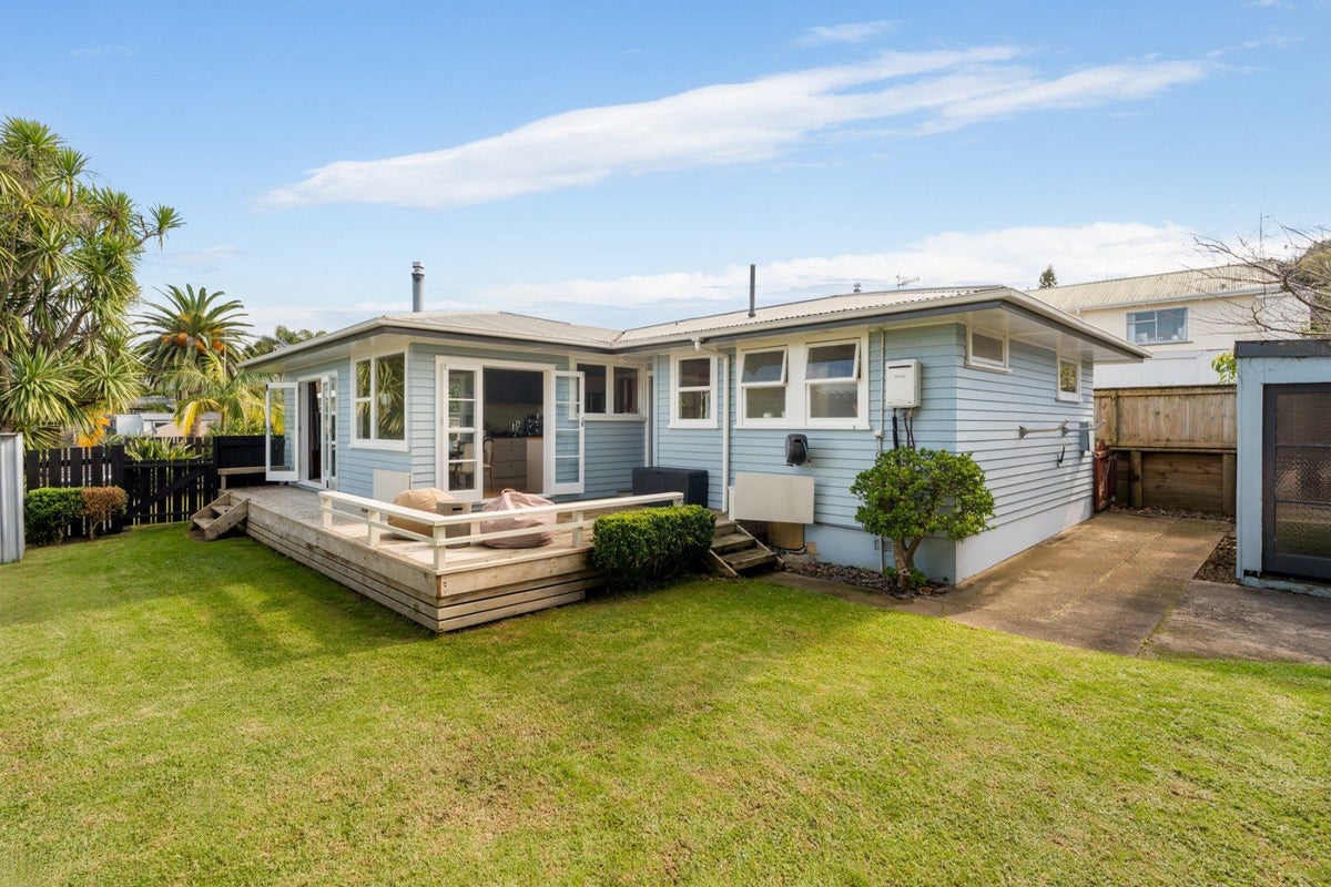 194 Darraghs Road, Brookfield, Tauranga - Carousel 1