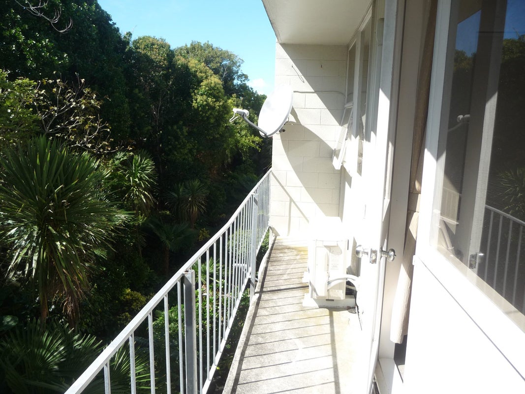 26/18 Edenvale Crescent, Mount Eden, Auckland - Carousel 2