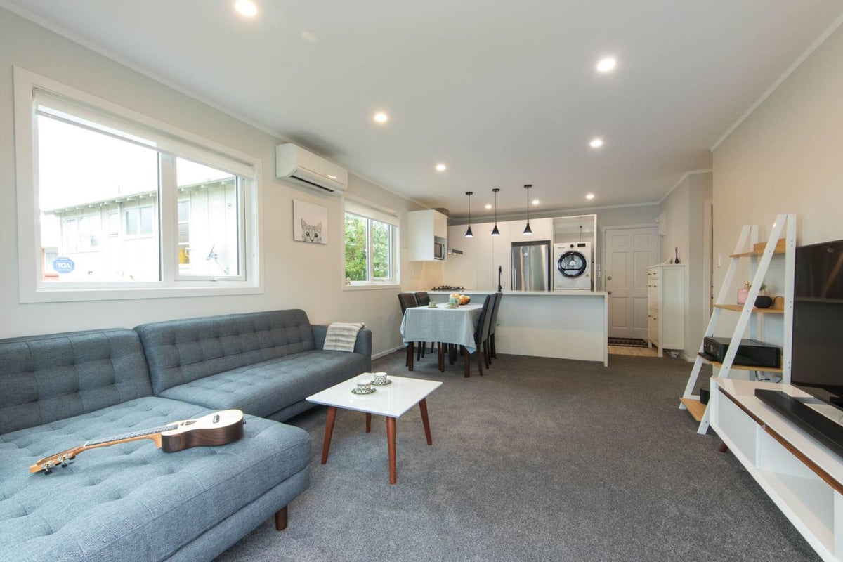 1/23 Withers Road, Glen Eden, Auckland - Carousel 2