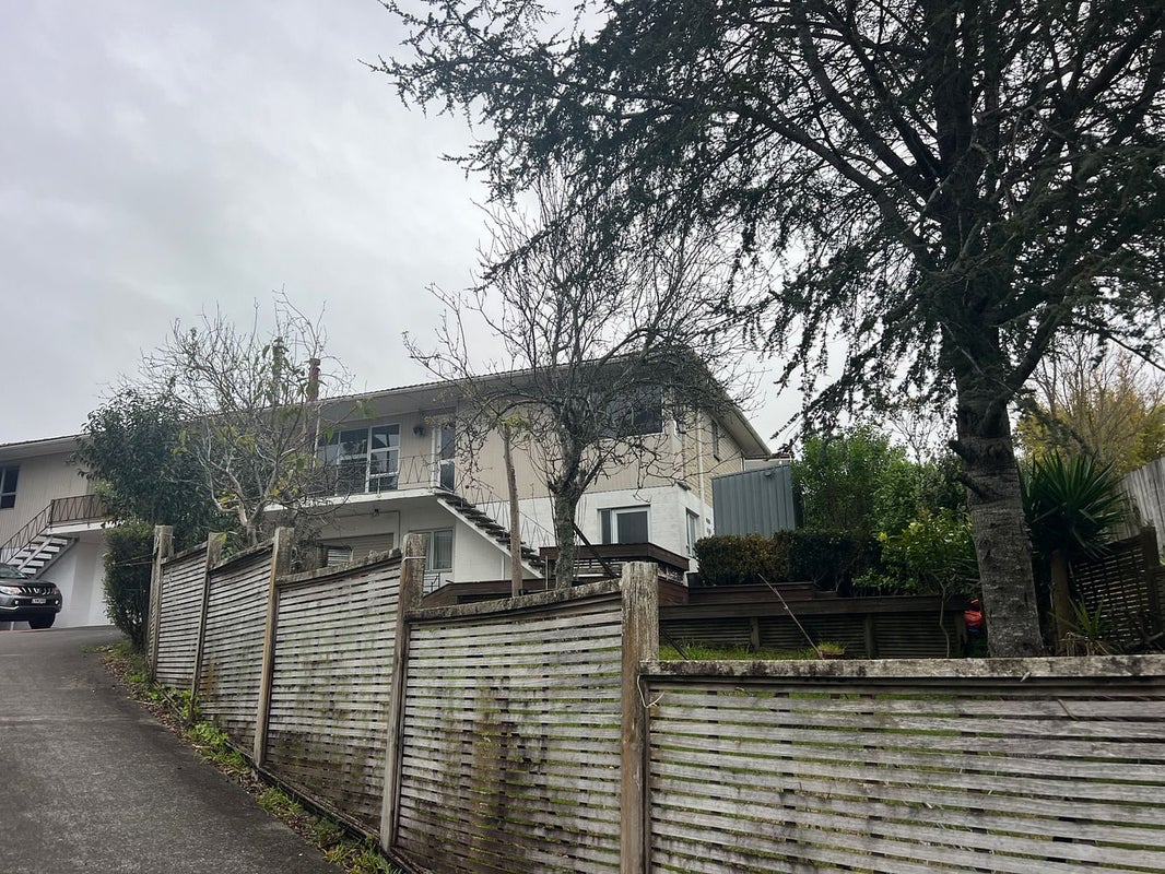 34 Eaton Road, Hillsborough, Auckland - Carousel 15