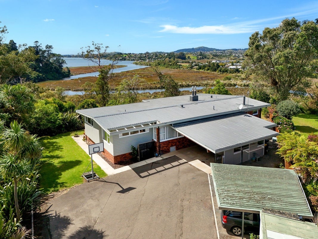 35 Waimapu Street, Greerton, Tauranga - Carousel 1