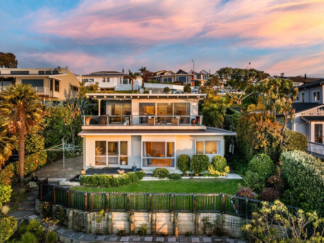 157 Thompson Road, Bluff Hill, Napier - Carousel 2
