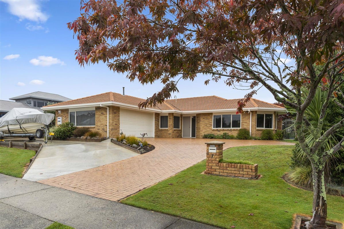 7 Stanley Drive, Lynmore, Rotorua - Carousel 1