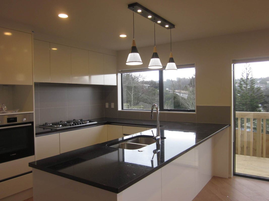 91A Stanley Road, Glenfield, Auckland - Carousel 2