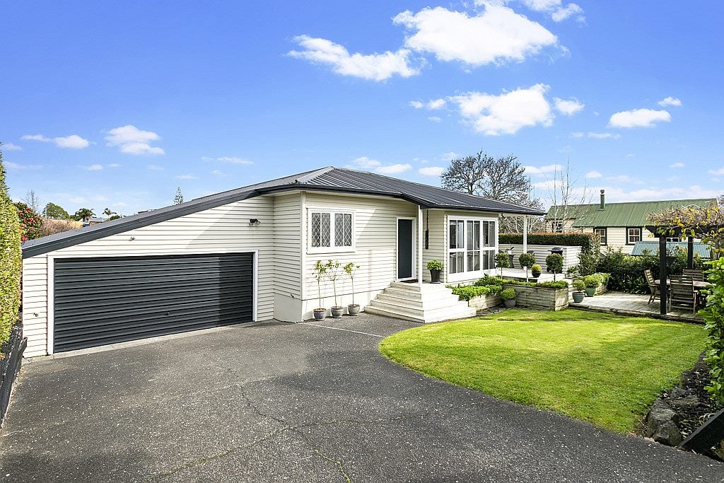 1/30 Abercrombie Street, Howick, Auckland - Carousel 1