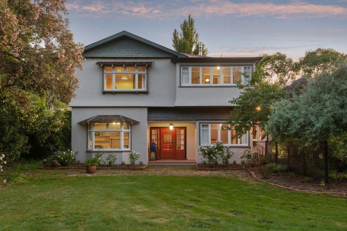 12 Ahuriri Road, Christchurch - Carousel 2