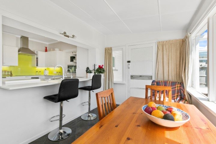 140 Park Road, Katikati, Katikati - Carousel 2