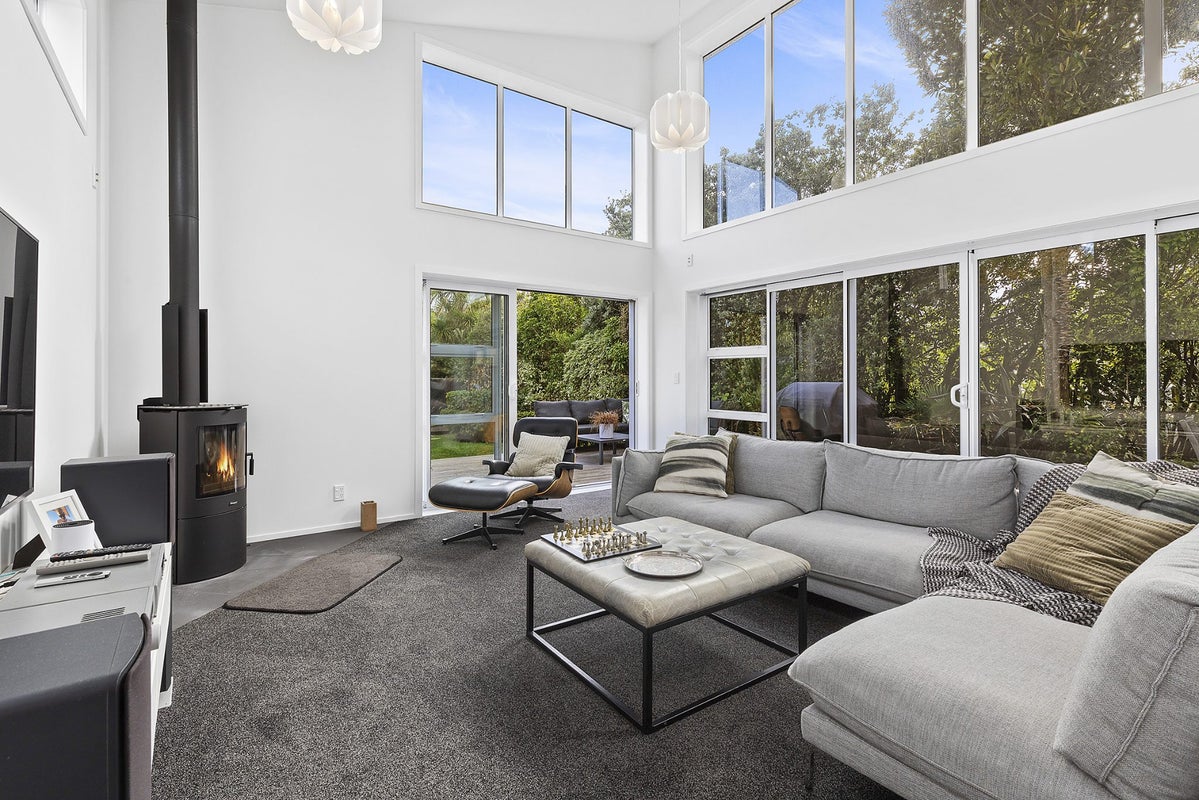 8 Chatham Street, Berhampore, Wellington - Carousel 1