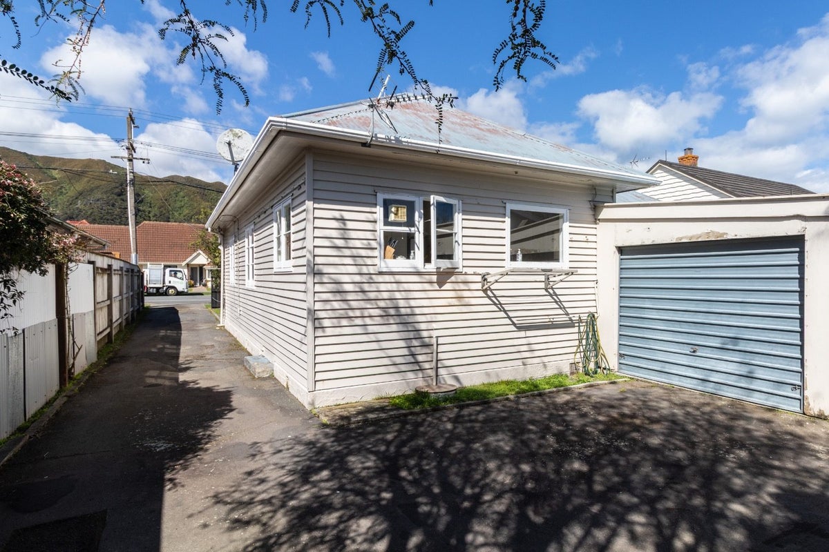49B Waiwhetu Road, Waiwhetu, Lower Hutt - Carousel 17