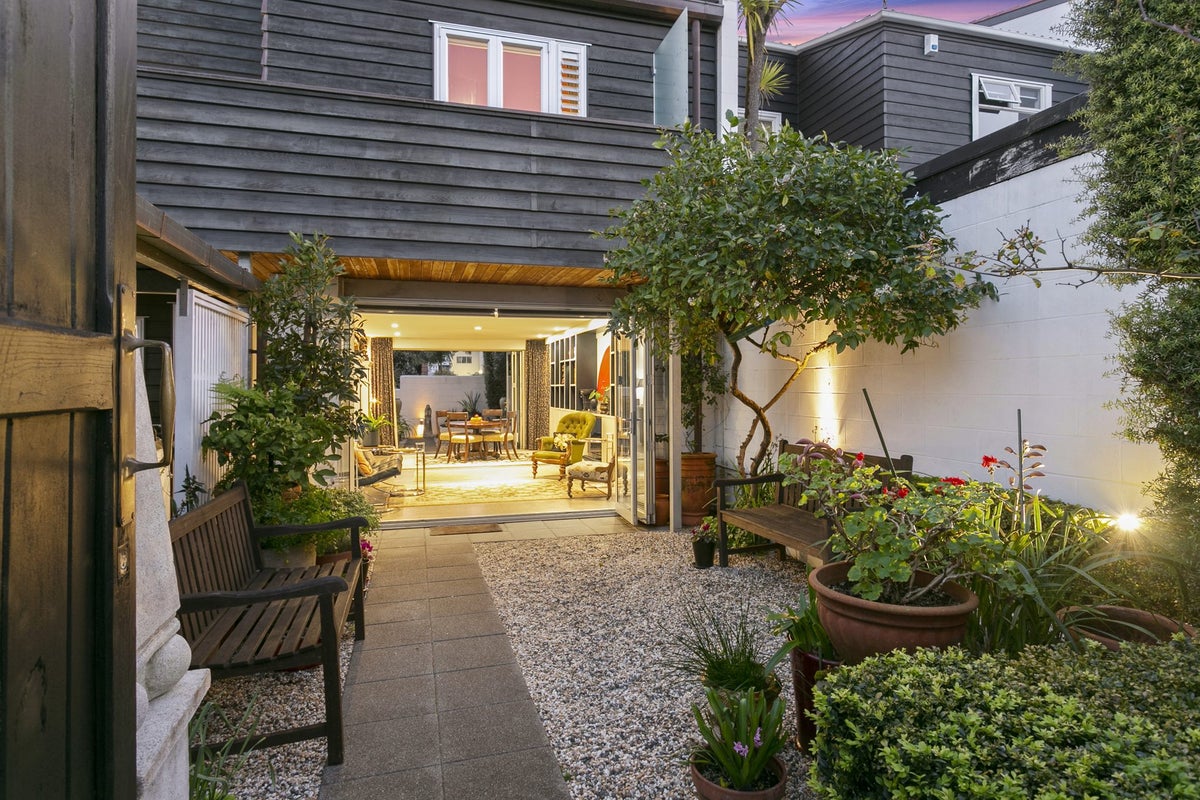 32 Gwilliam Place, Freemans Bay, Auckland - Carousel 2