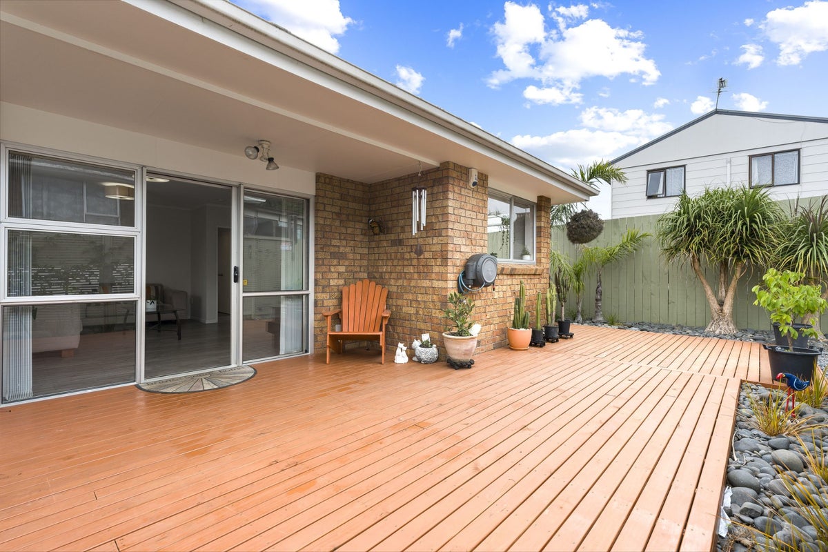 3/36 Owairaka Avenue, Owairaka, Auckland - Carousel 2